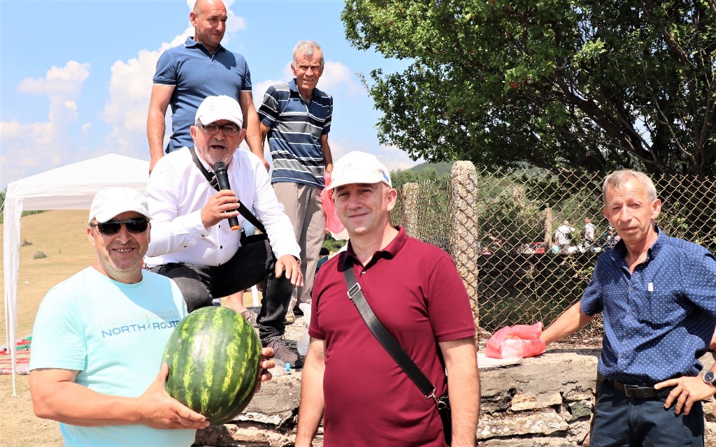Юзджан от Асеновград даде 250 лв. за диня на мевлида в Русалско